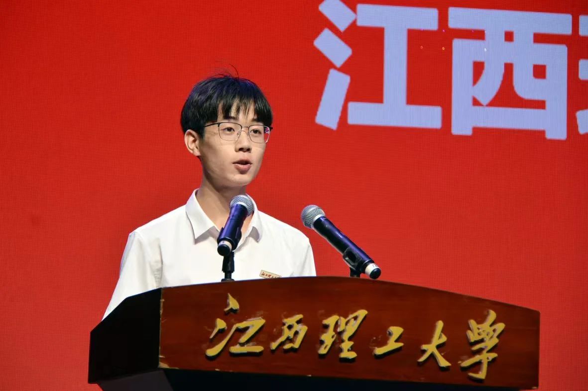 管钰淼.jpg